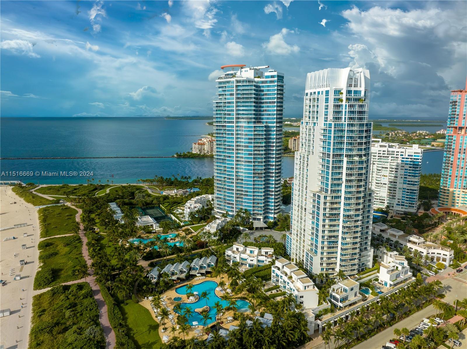 CONTINUUM ON SOUTH BEACH - Residential