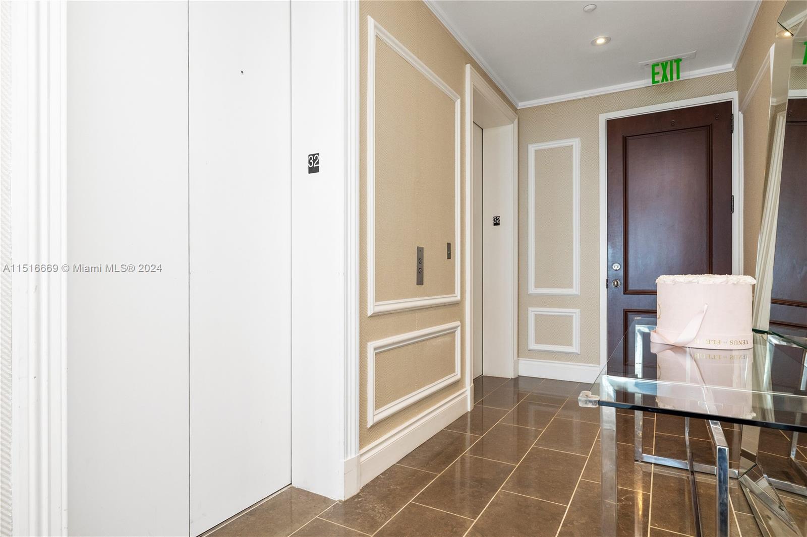 CONTINUUM ON SOUTH BEACH - Residential