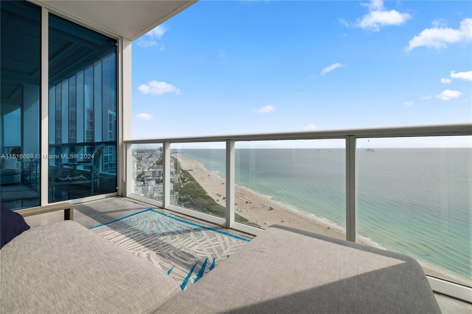 CONTINUUM ON SOUTH BEACH - Residential