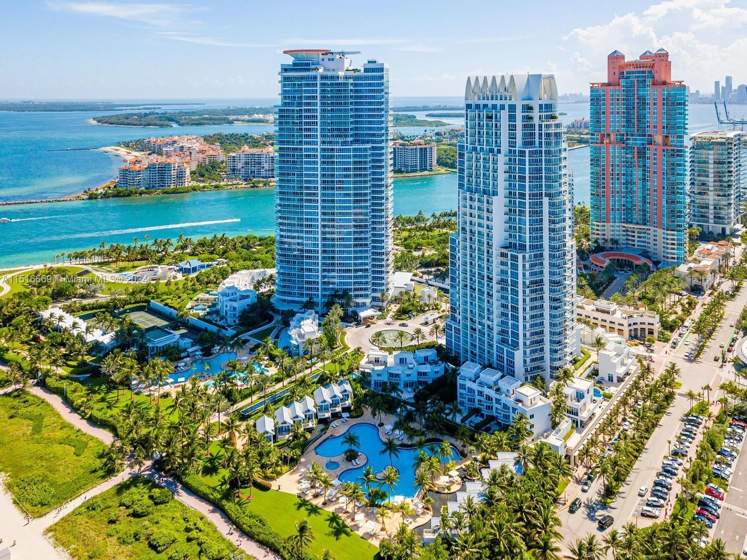 CONTINUUM ON SOUTH BEACH - Residential