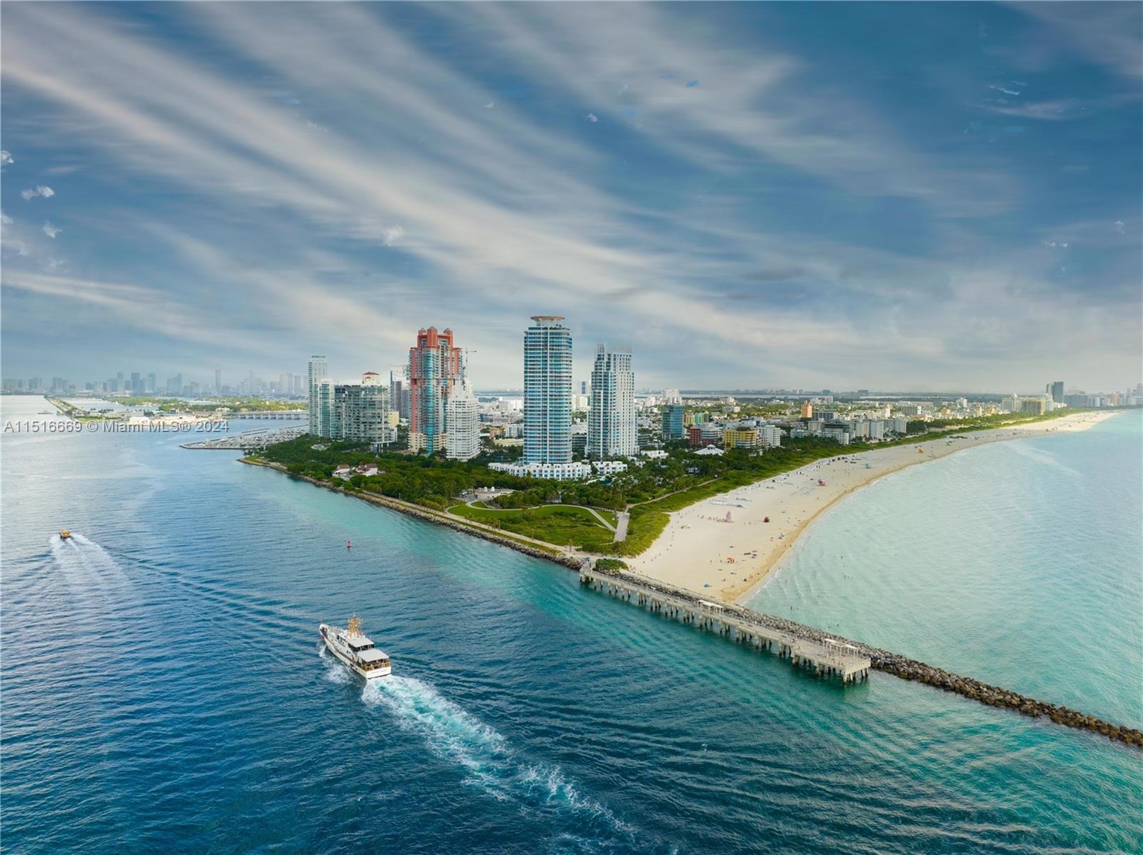 CONTINUUM ON SOUTH BEACH - Residential