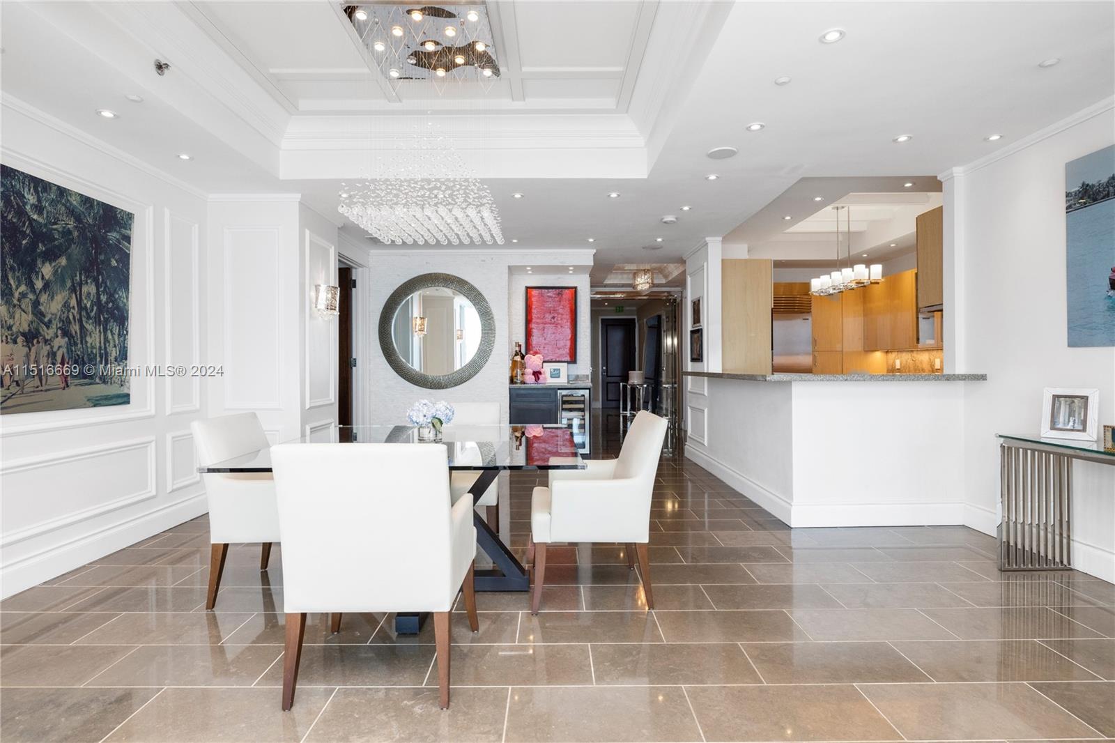 CONTINUUM ON SOUTH BEACH - Residential