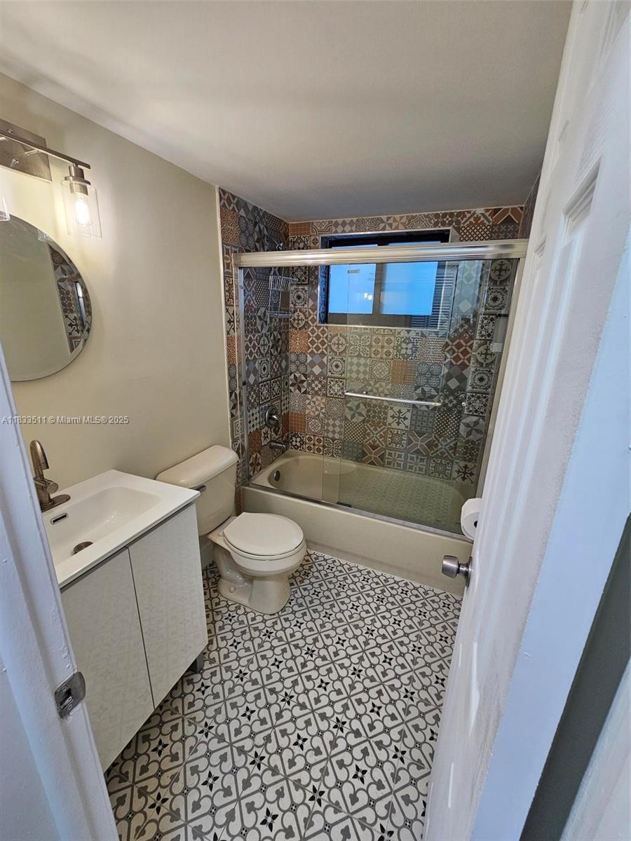 46 NW 35th St 2