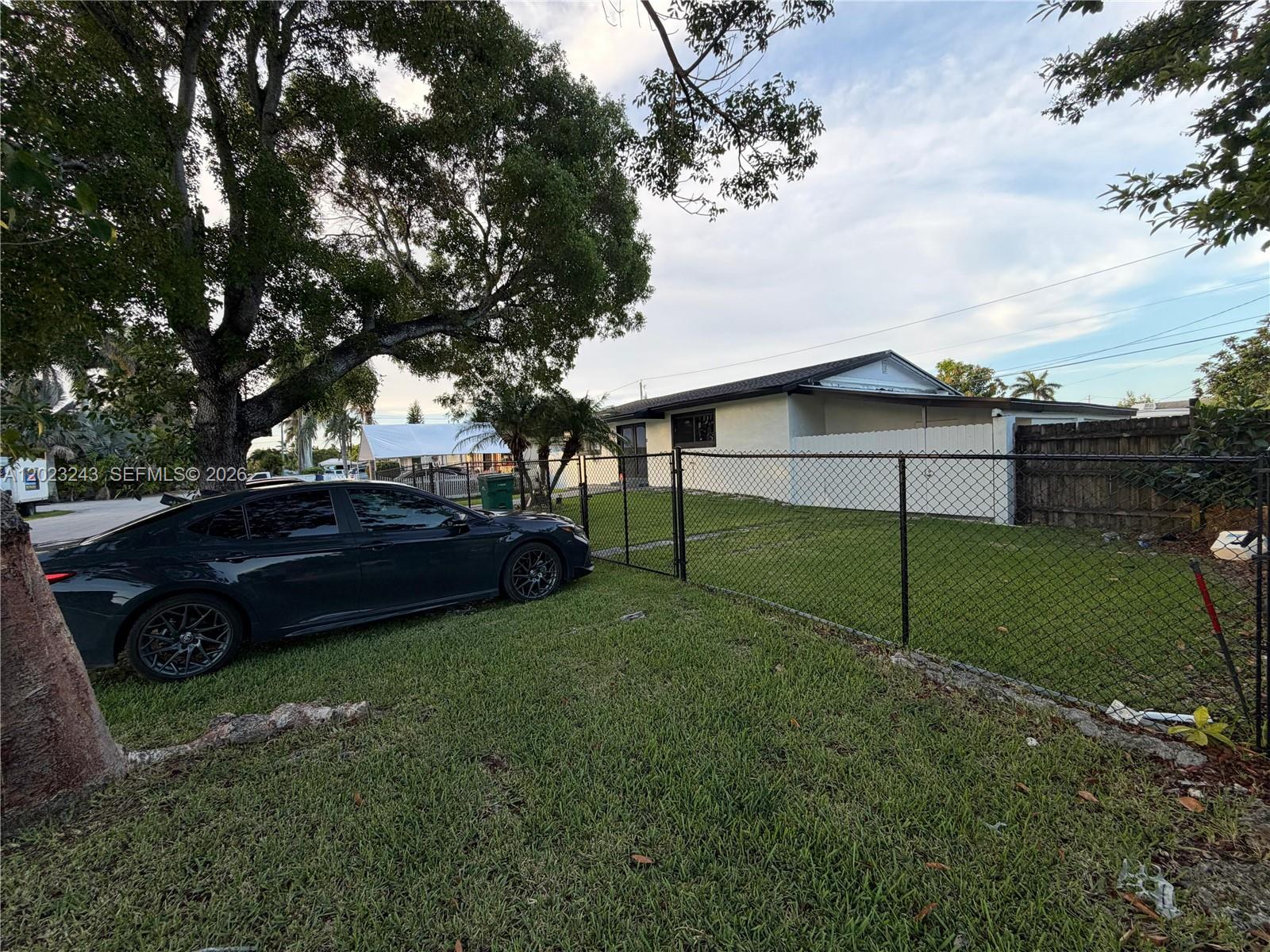 FRIEDLAND MANOR - Residential
