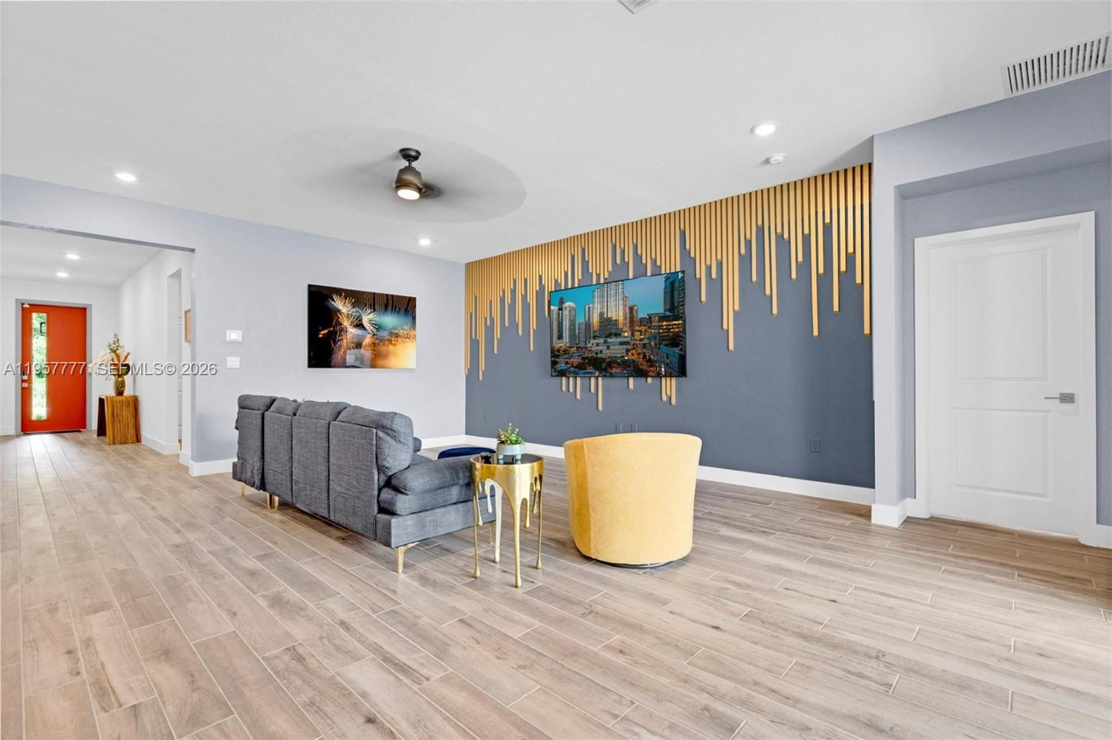 KROME GROVE - Residential