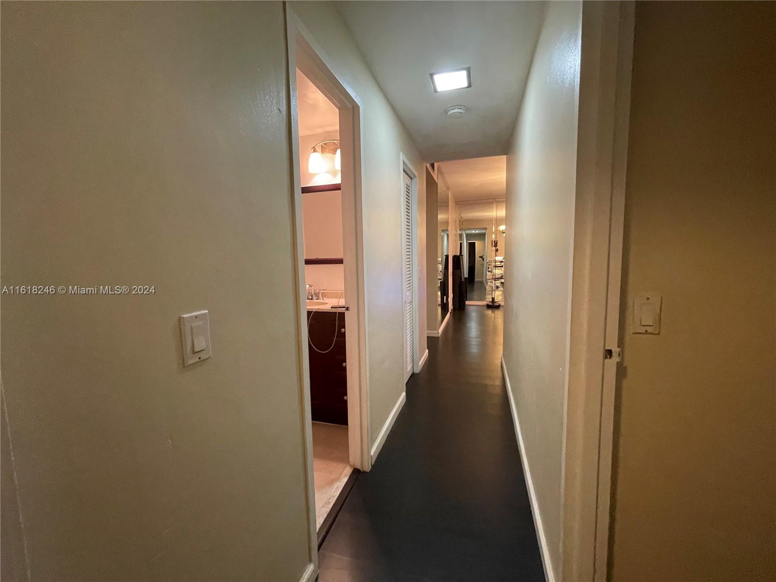 ALEXANDER TOWERS CONDO - Residential