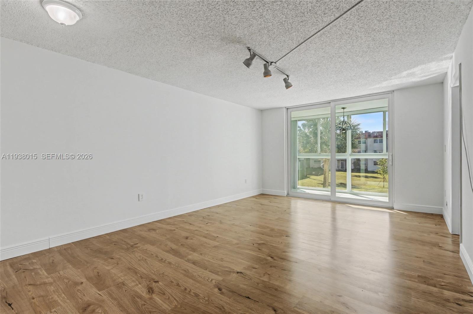 SUNRISE LAKES 12 CONDO - Residential