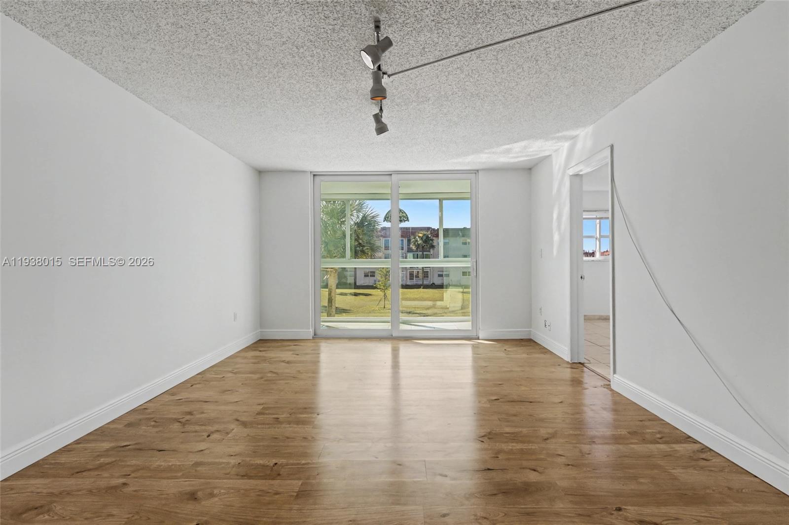 SUNRISE LAKES 12 CONDO - Residential