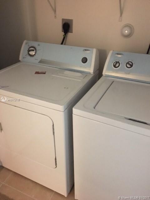 THE COURTS AT BAYSHORE I - Residential Lease