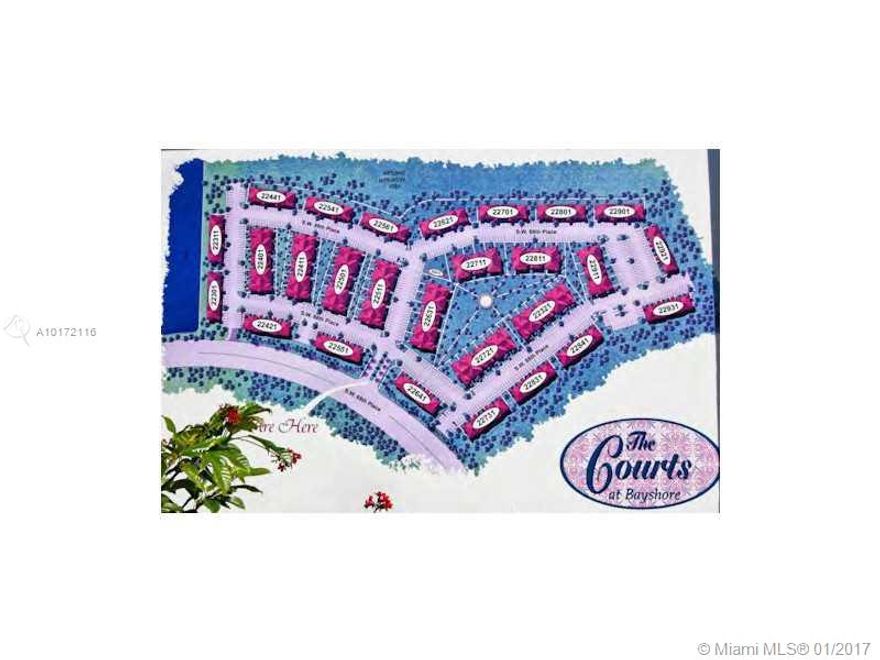 Beautiful 2-2 townhome at The Courts at Bayshore. Brand new paint and laminated wood in bedrooms.
Ready to move in.