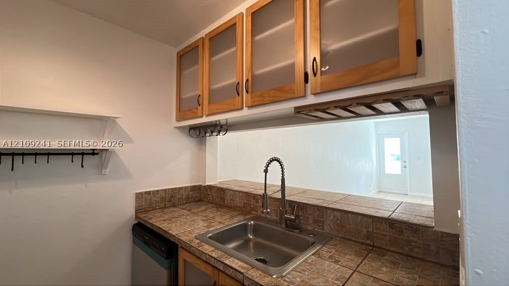 505 NE 30th St 205