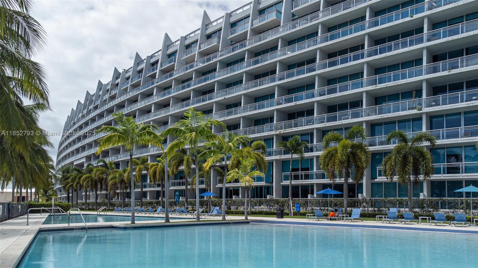 ARTECH RESIDENCES AT AVEN - Residential