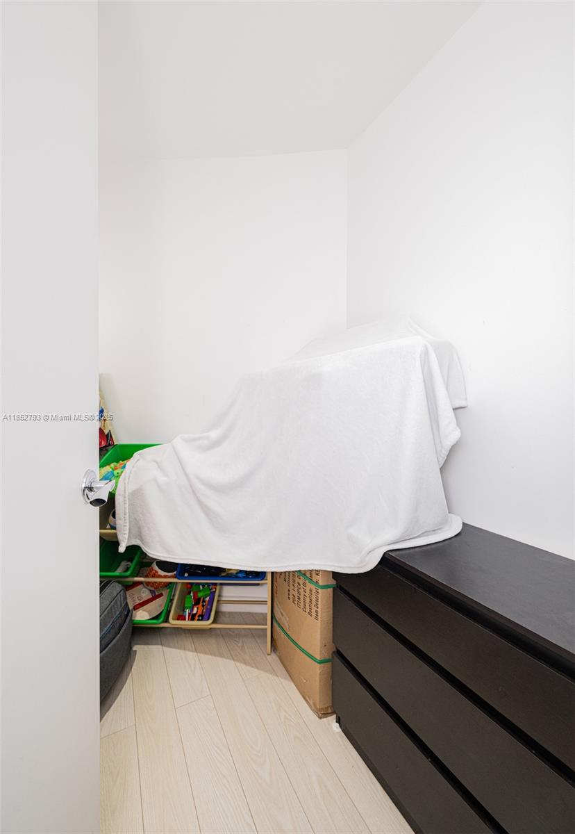 ARTECH RESIDENCES AT AVEN - Residential