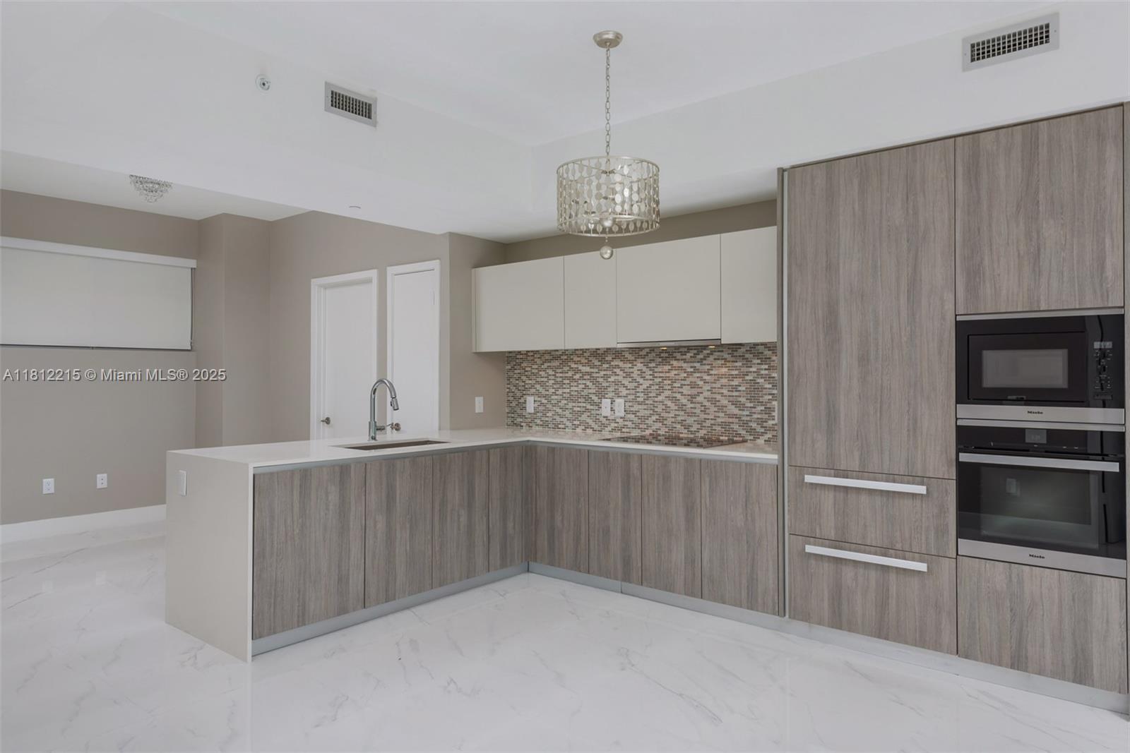 BISCAYNE BEACH CONDO - Residential Lease