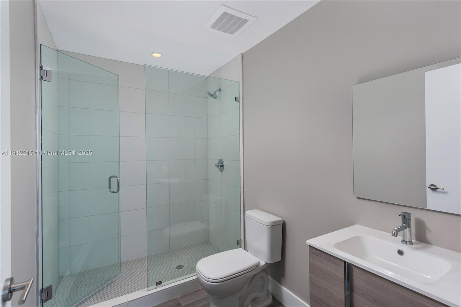 BISCAYNE BEACH CONDO - Residential Lease