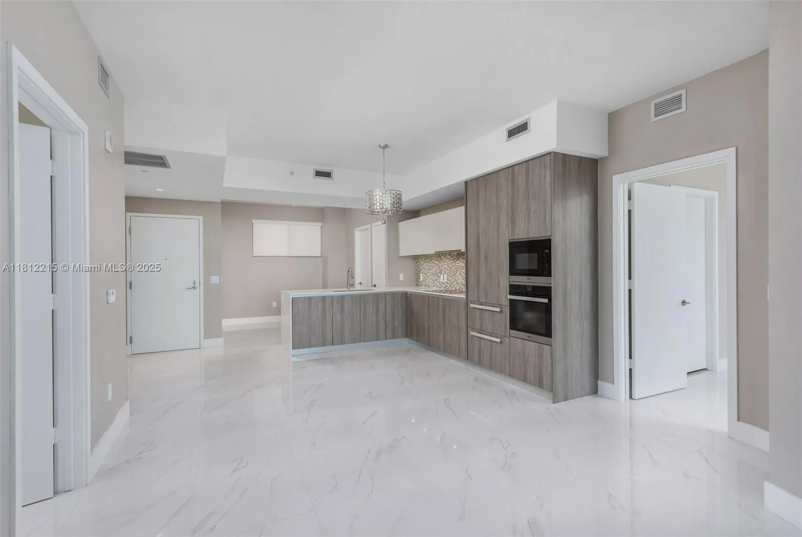 Miami, Florida 33137, United States, 2 Bedrooms Bedrooms, ,3 BathroomsBathrooms,Residential,Active,139612