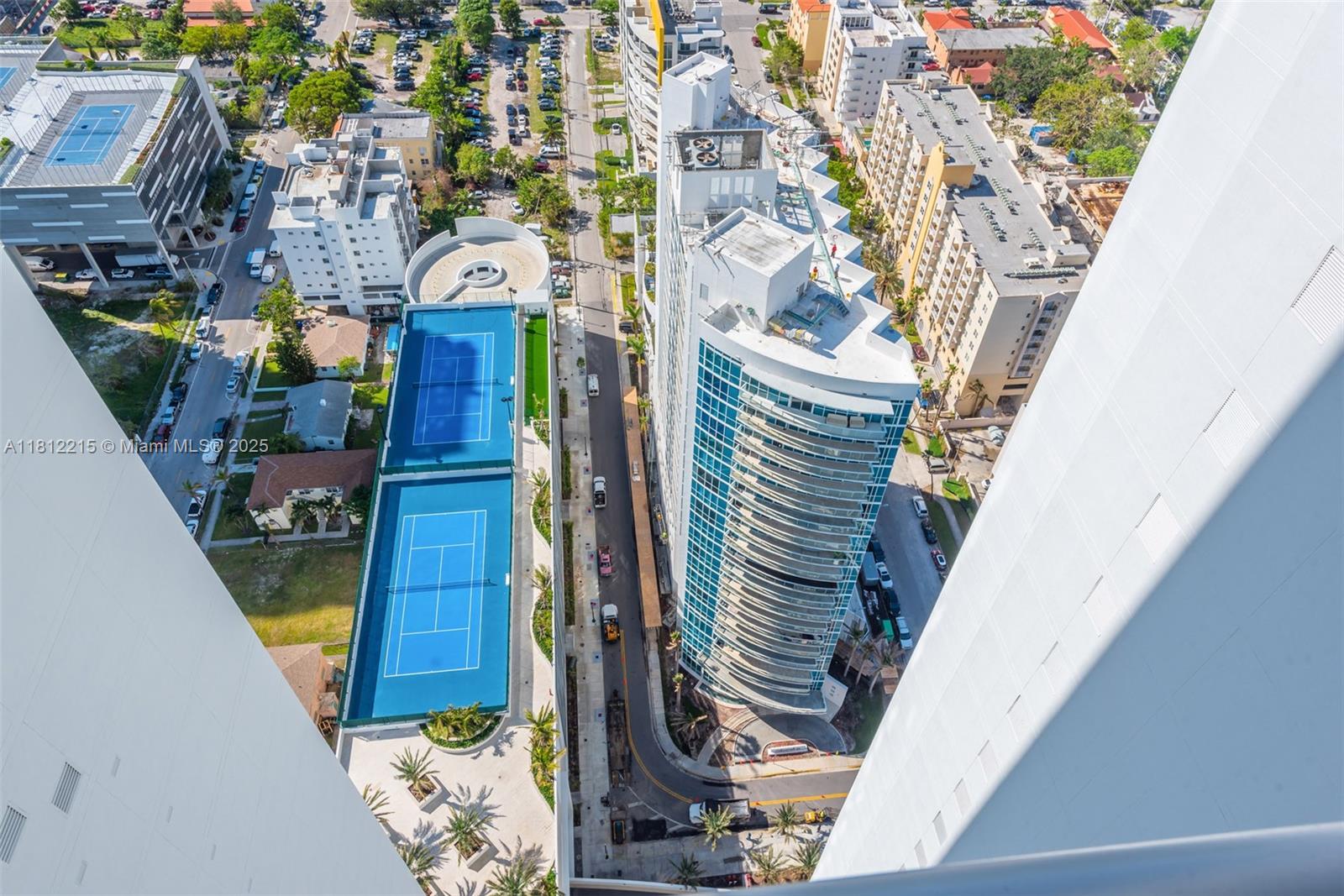 BISCAYNE BEACH CONDO - Residential Lease