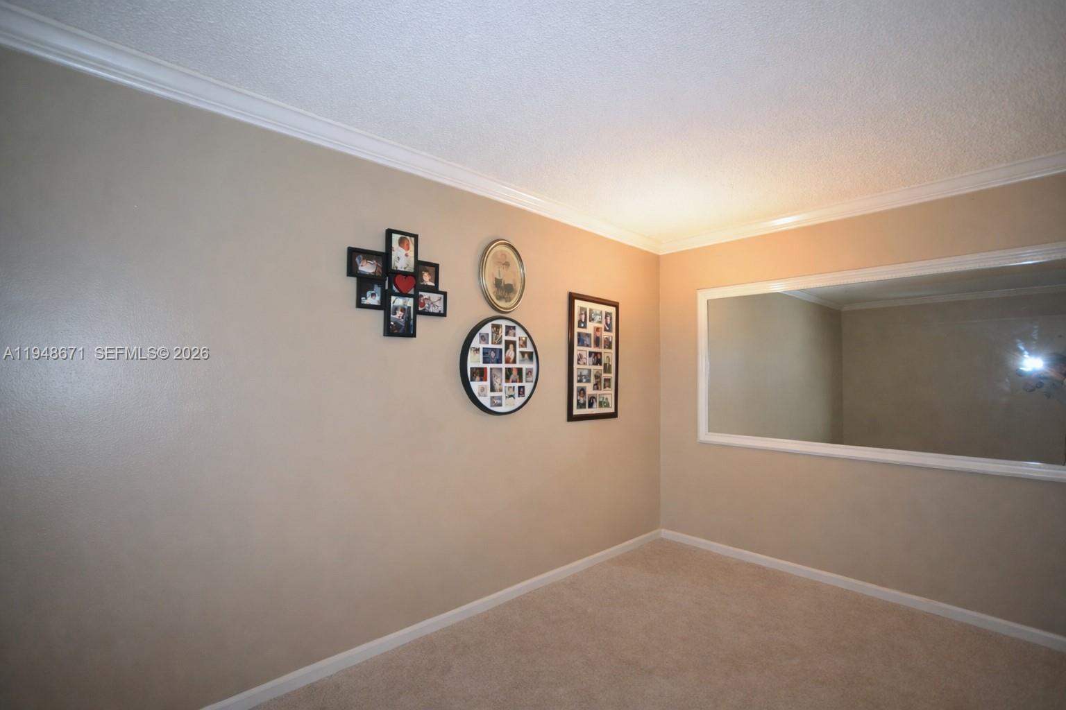 NORTH HAMPTON COURT CONDO - Residential