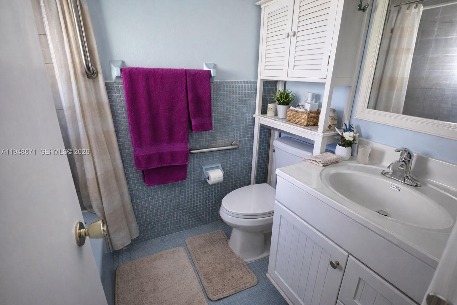 NORTH HAMPTON COURT CONDO - Residential