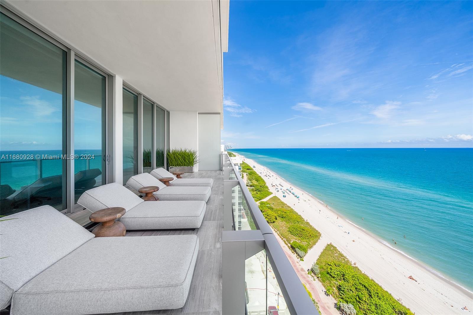 Property for Sale at 6901 Collins Ave 1504, Miami Beach, Miami-Dade County, Florida - Bedrooms: 4 
Bathrooms: 5  - $6,250,000