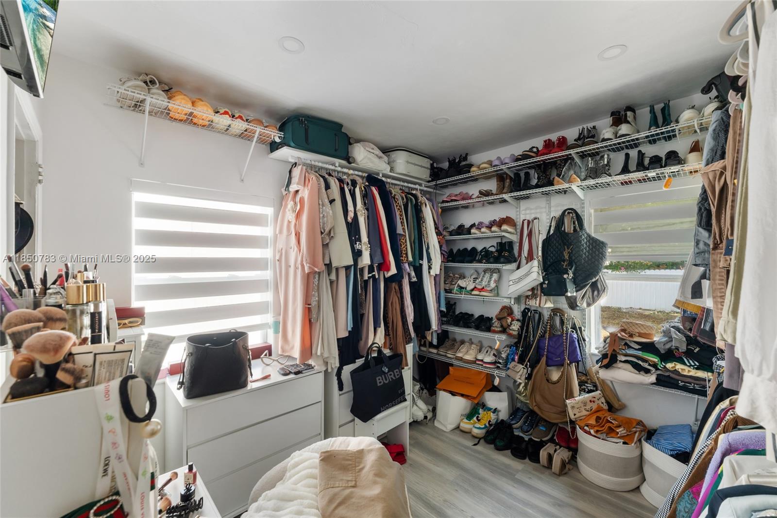 LIN HEIGHTS - Residential