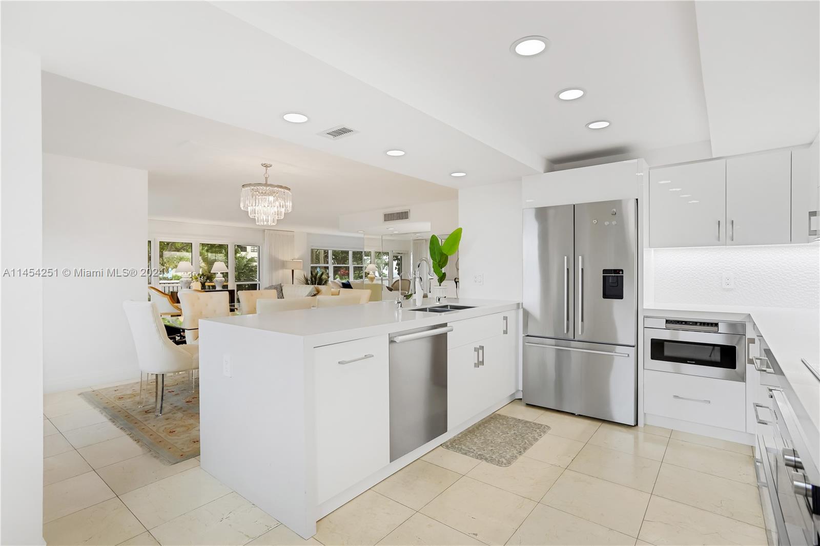 5100 N Ocean Blvd 209