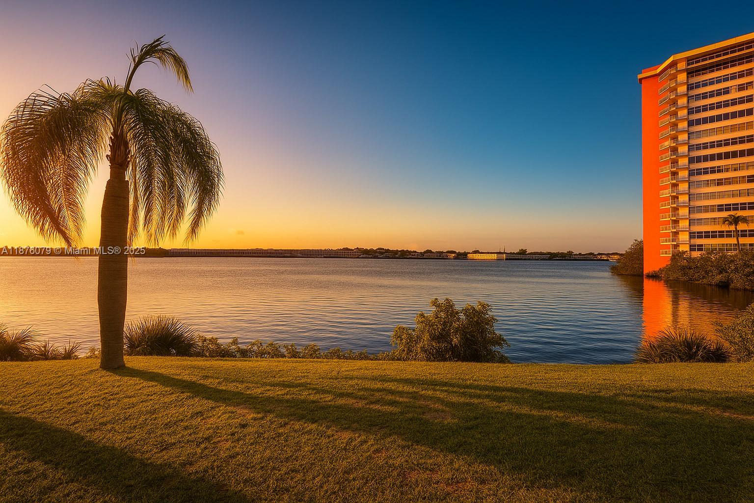 ROYAL BAHAMIAN EAST CONDO - Residential