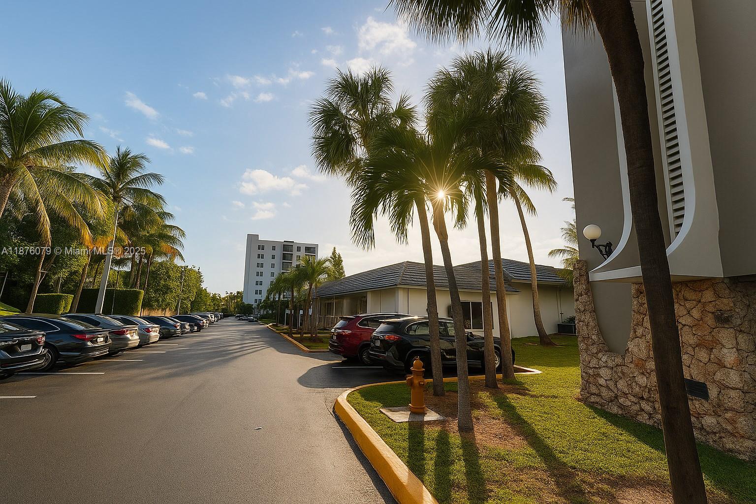 ROYAL BAHAMIAN EAST CONDO - Residential