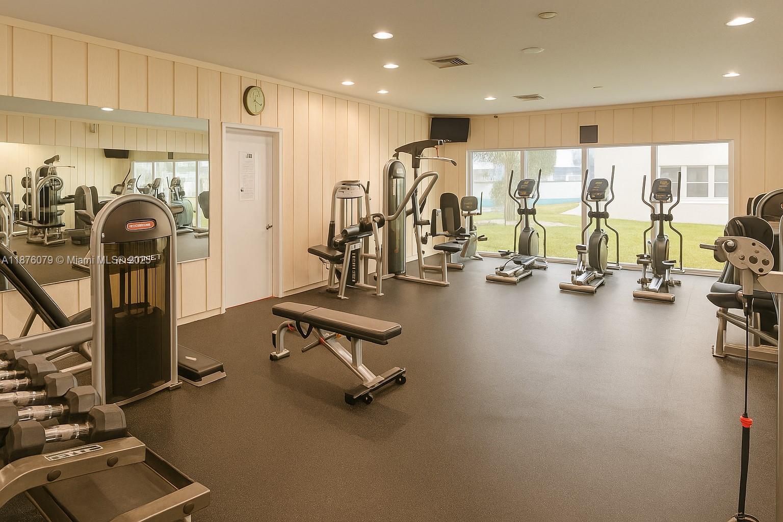 ROYAL BAHAMIAN EAST CONDO - Residential