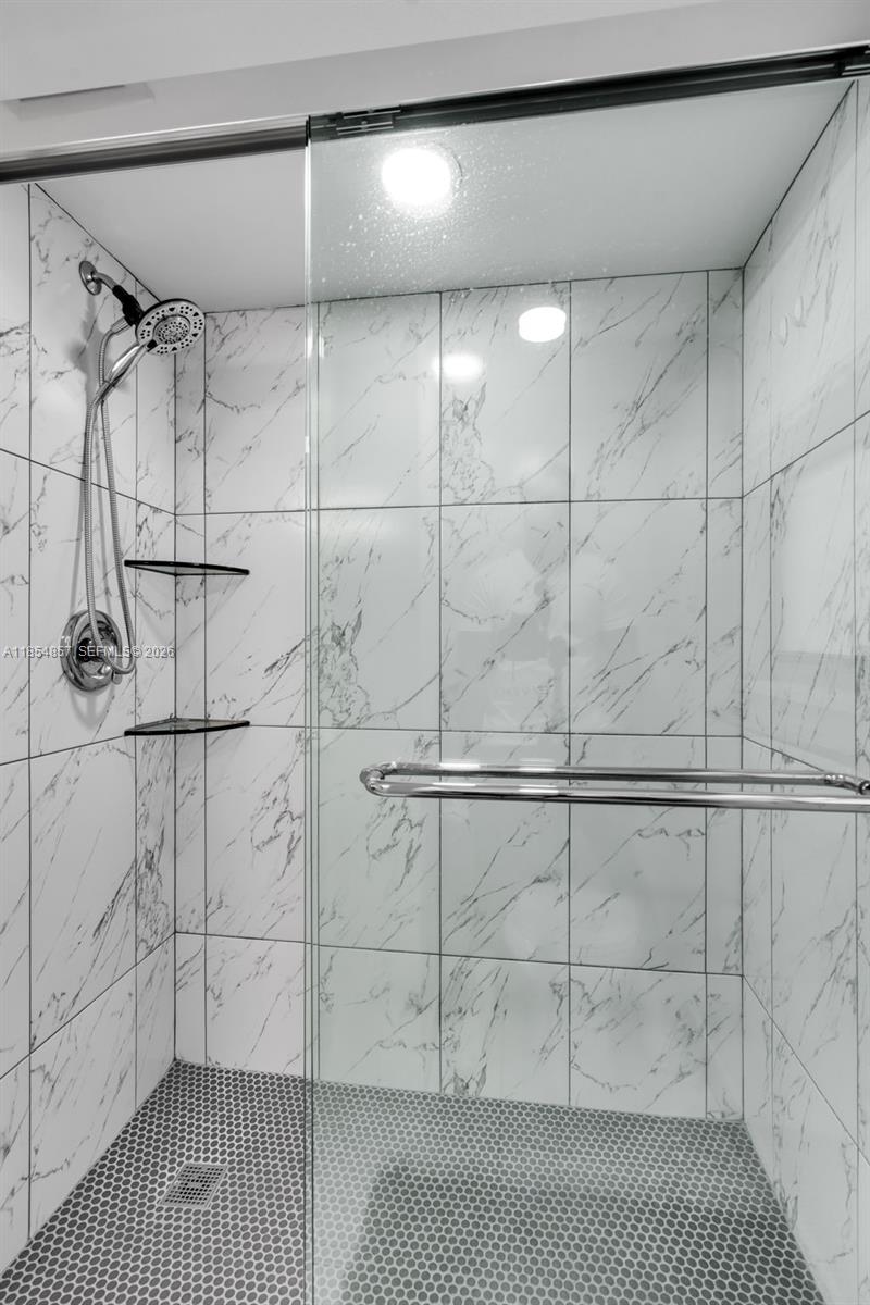 POINCIANA PLACE CONDO 1,2 - Residential