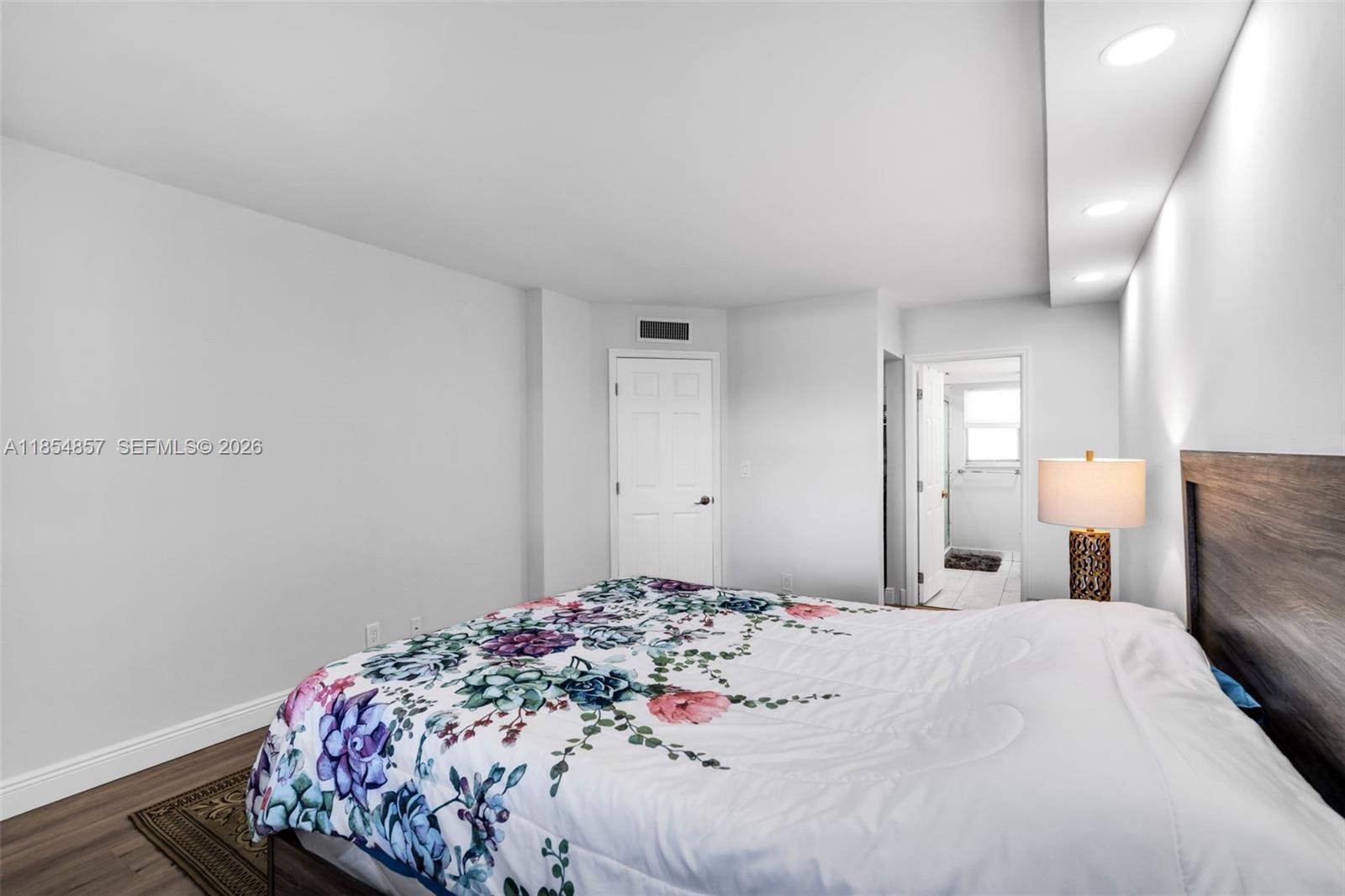 POINCIANA PLACE CONDO 1,2 - Residential