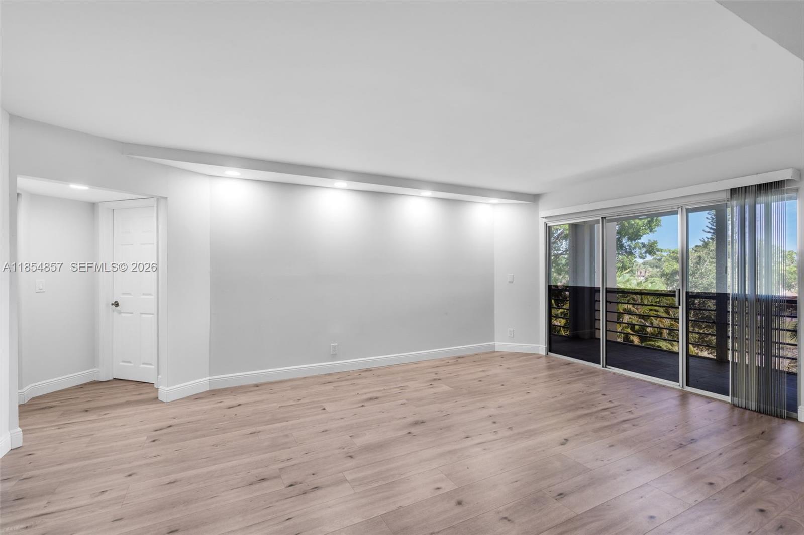 POINCIANA PLACE CONDO 1,2 - Residential