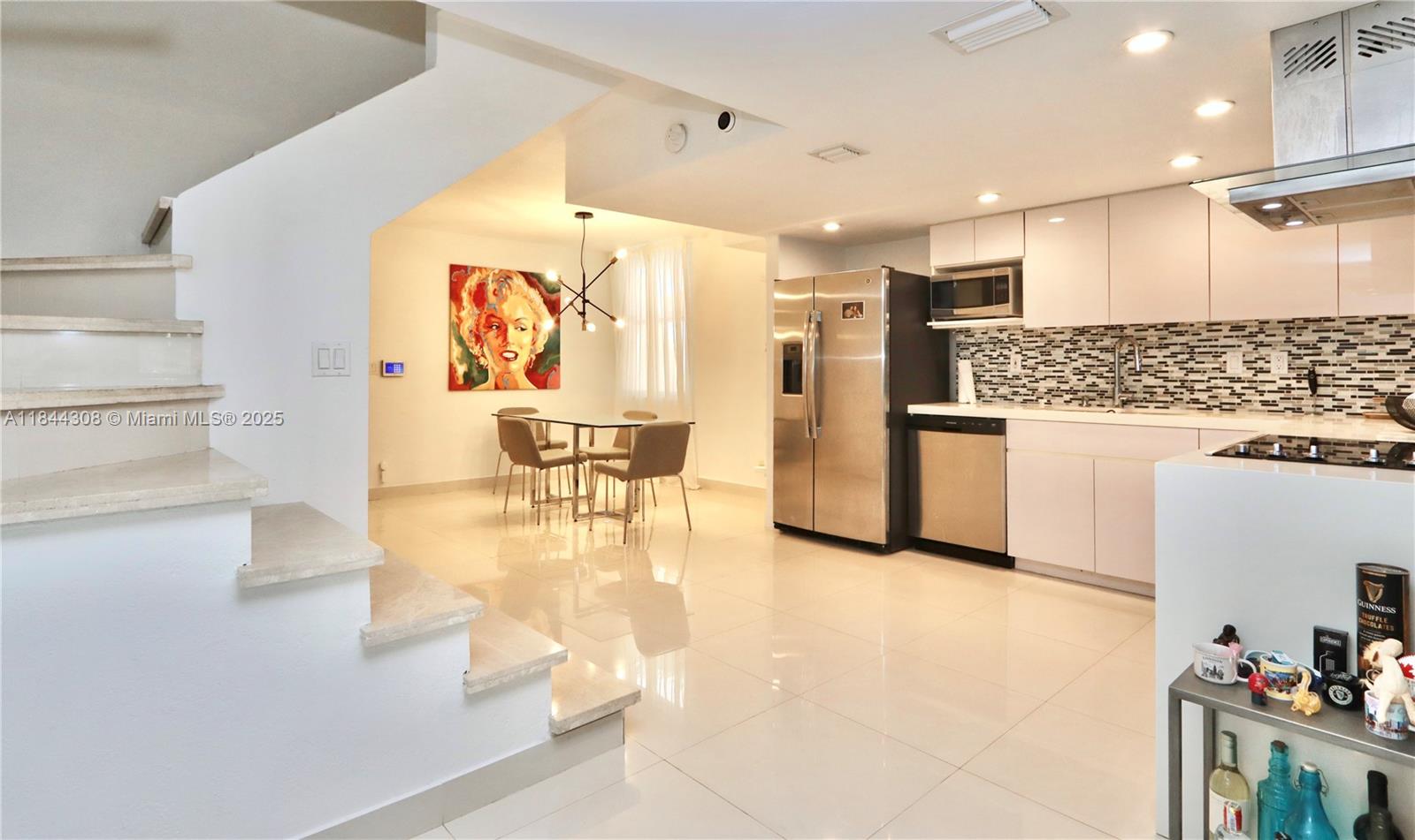 20350 W Country Club Dr 104-4