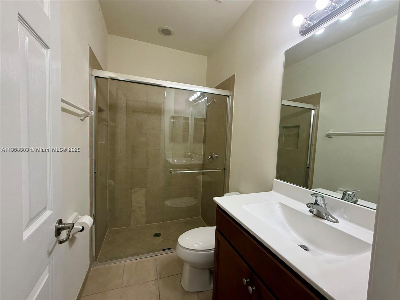 BAYWINDS OF DOMINICA AND - Residential Lease