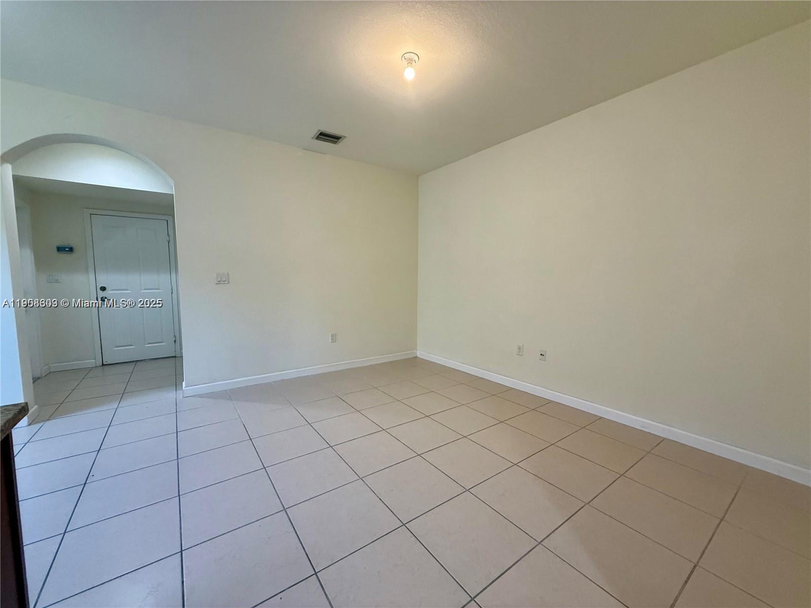 BAYWINDS OF DOMINICA AND - Residential Lease