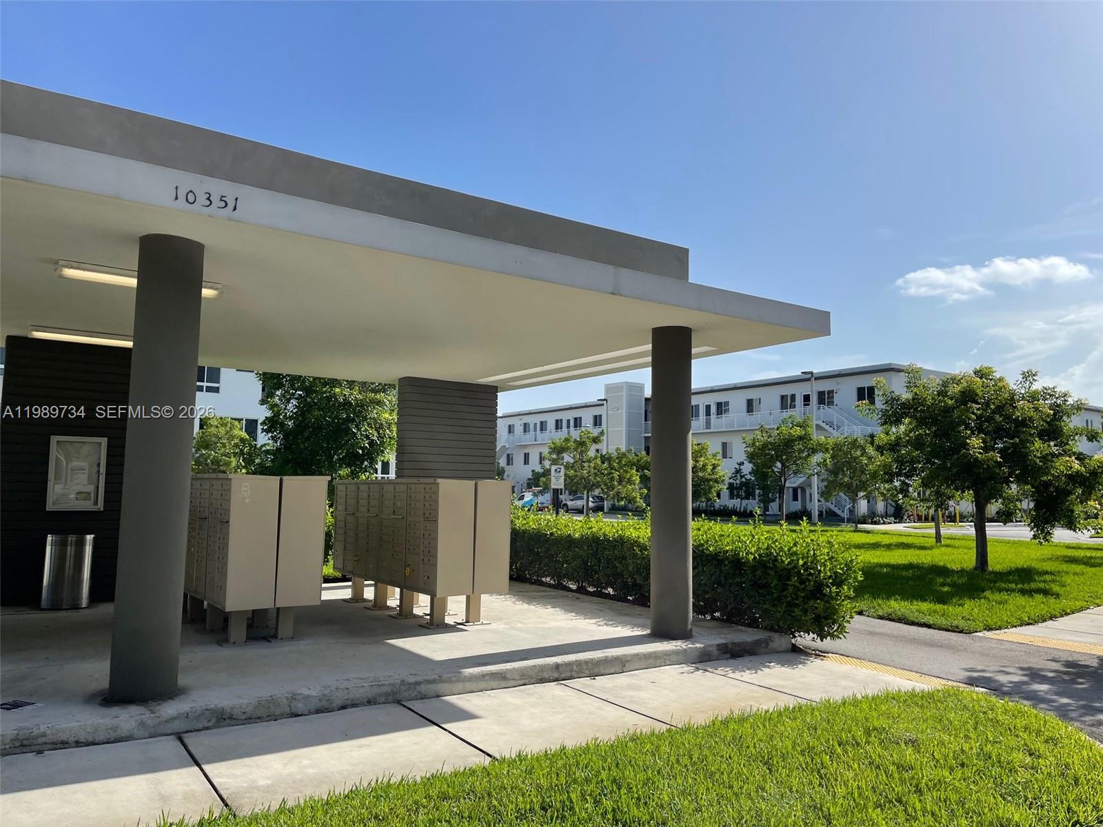 LANDMARK AT DORAL - Residential Lease