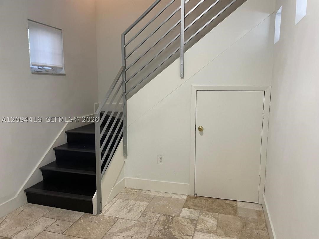 261 Navarre Ave C-4