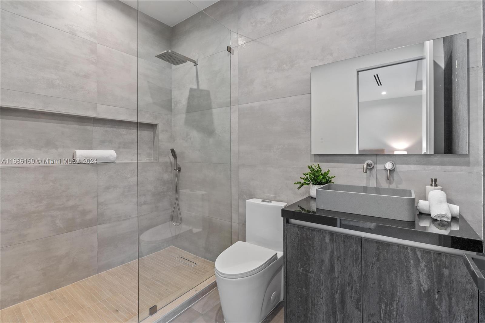 VICTORIA HIGHLANDS AMD PL - Residential