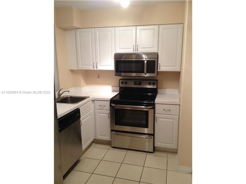 6045 NW 186th St 103