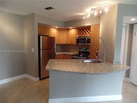 3350 N Pinewalk Dr N 1415 Margate FL 33063