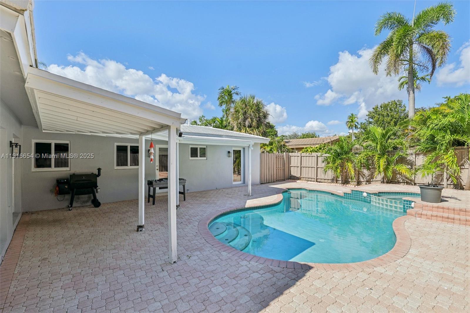 CORAL RIDGE GALT ADD NO 1 - Residential