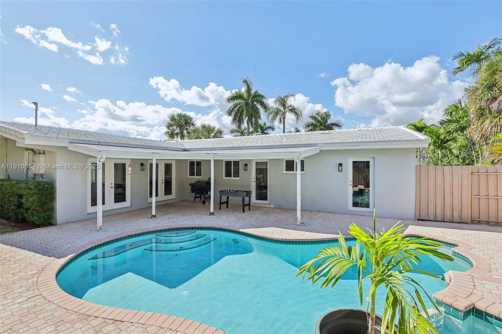 CORAL RIDGE GALT ADD NO 1 - Residential