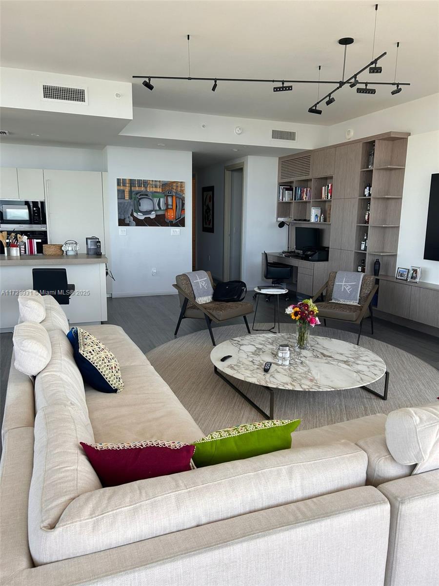 BRICKELL FLATIRON CONDO - Residential