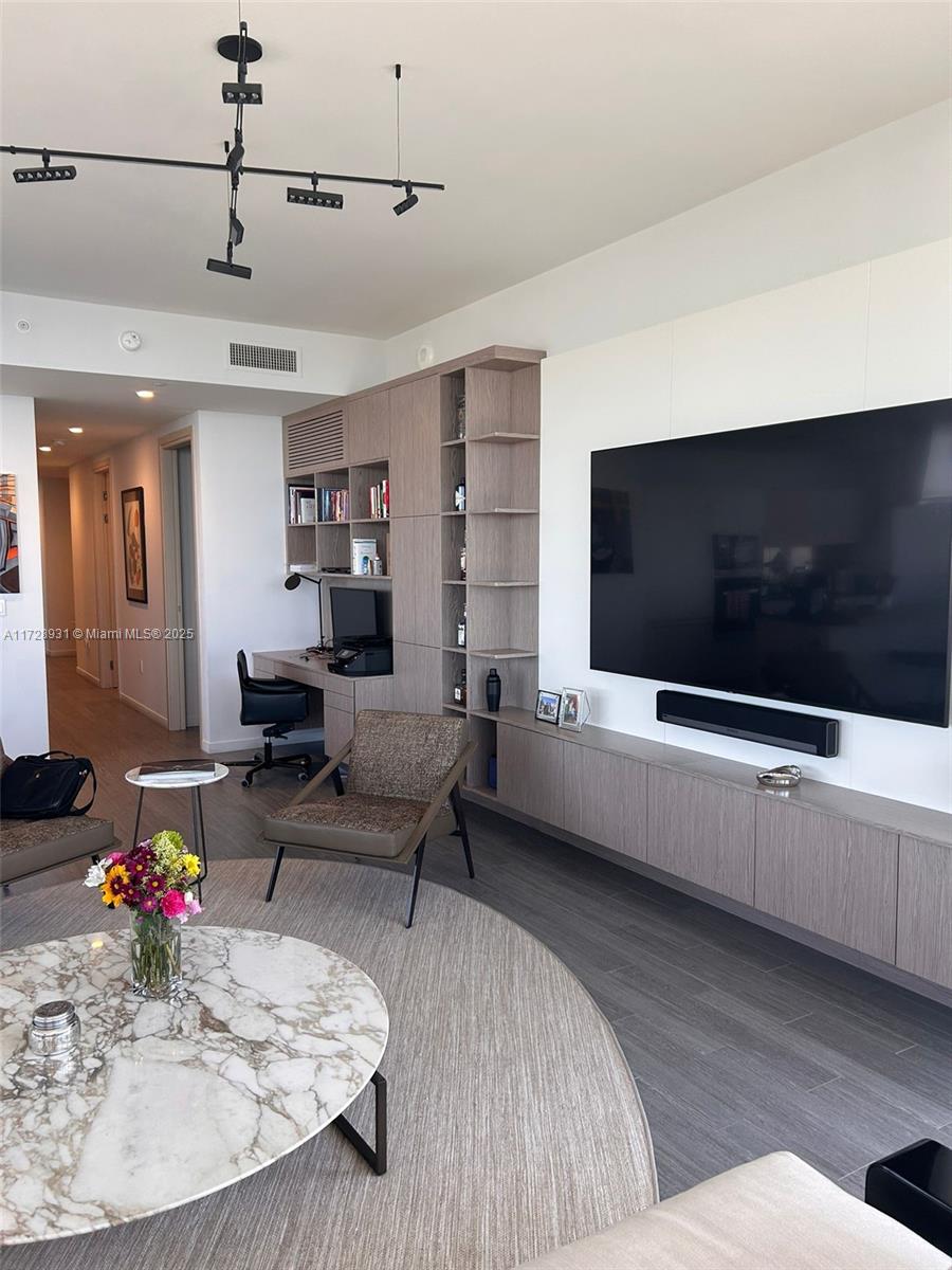 BRICKELL FLATIRON CONDO - Residential