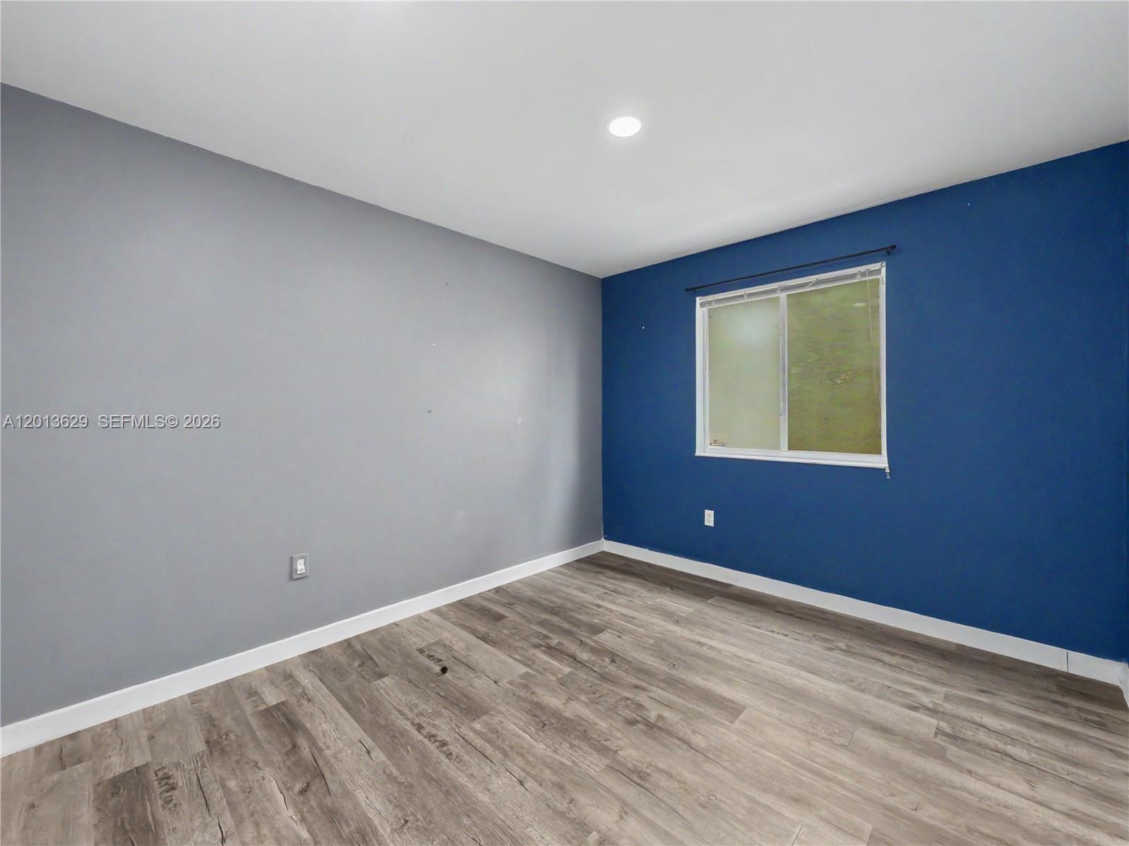 WEITZER SERENA LAKES WEST - Residential