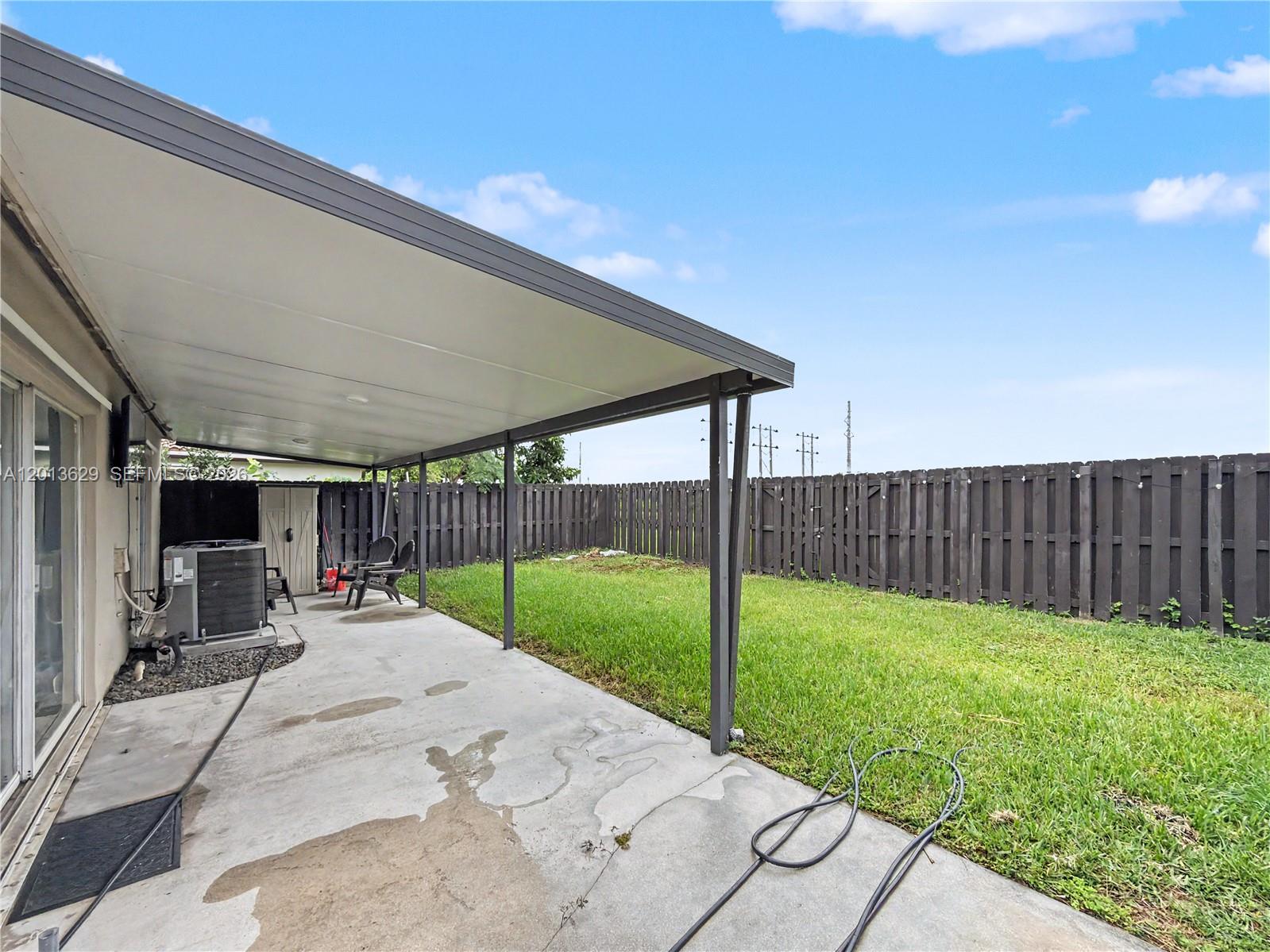 WEITZER SERENA LAKES WEST - Residential