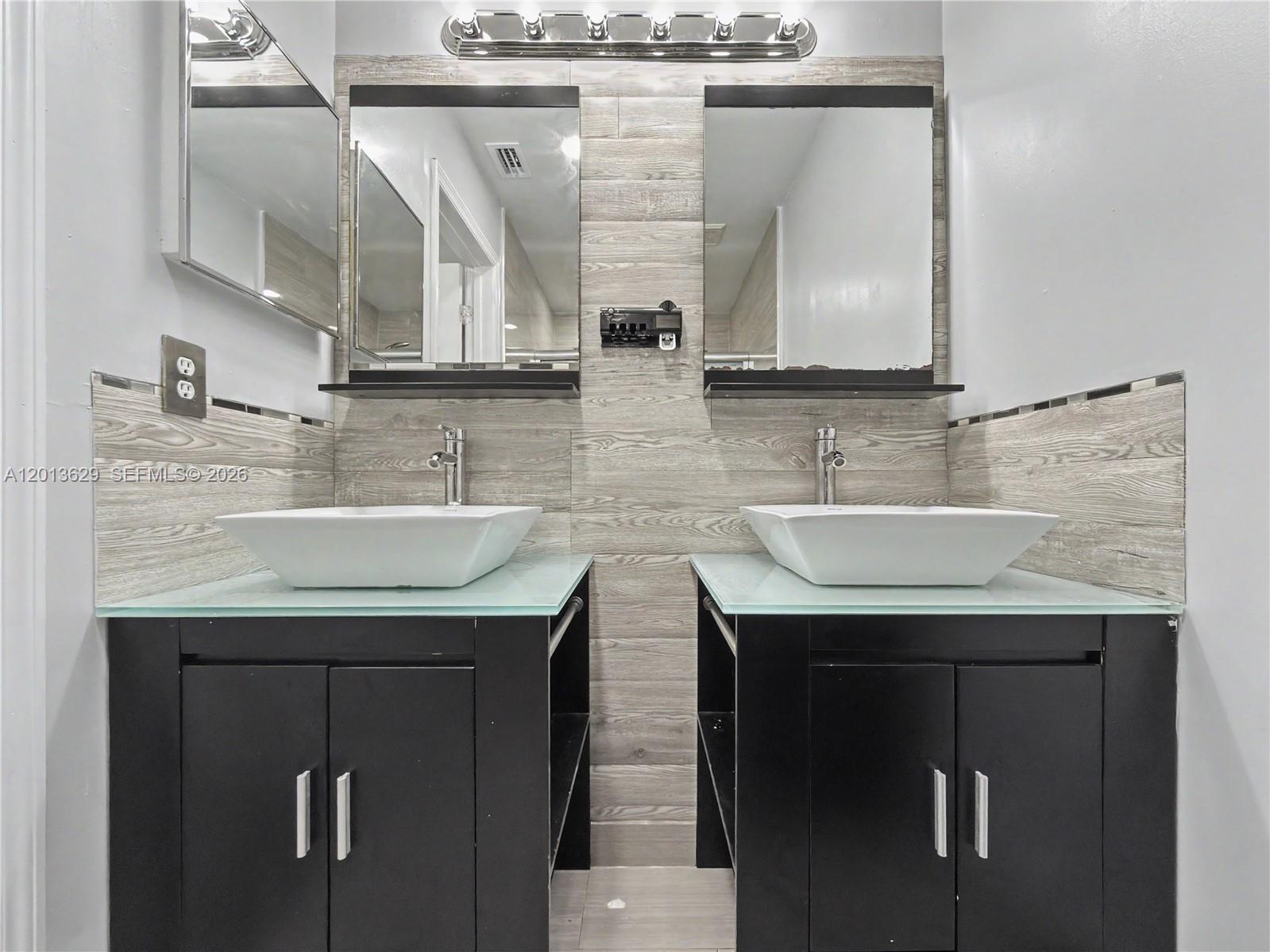 WEITZER SERENA LAKES WEST - Residential