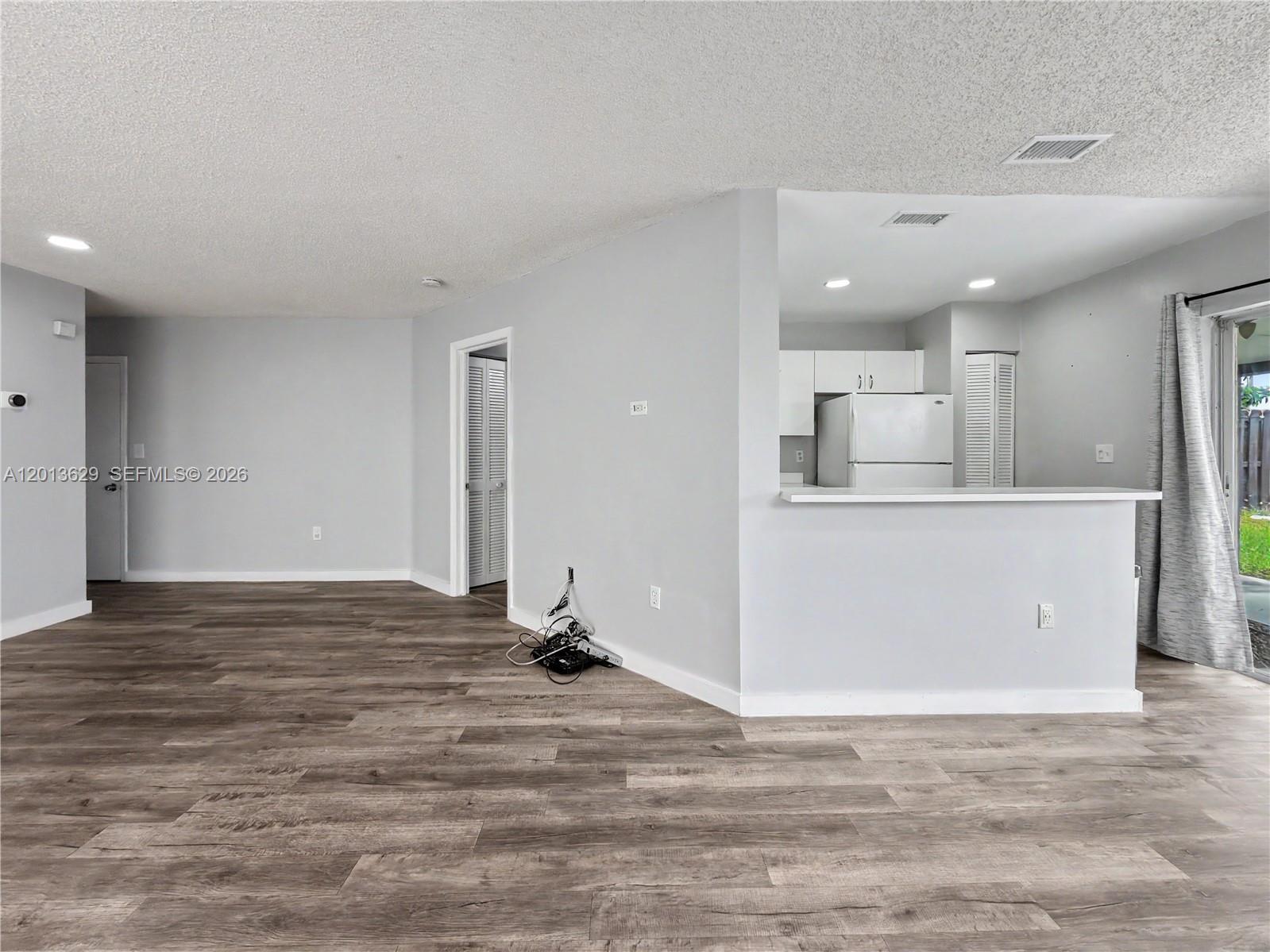 WEITZER SERENA LAKES WEST - Residential