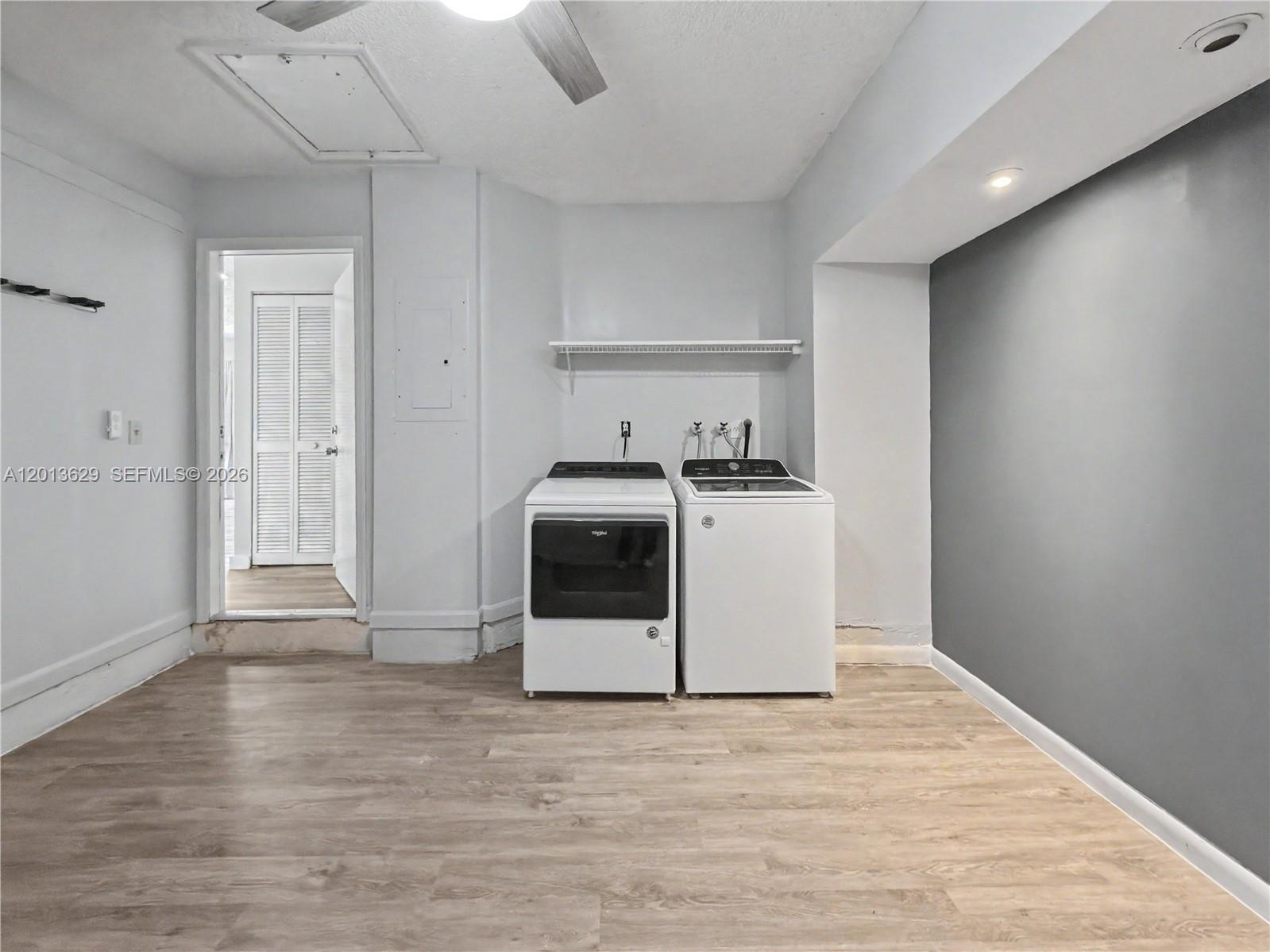 WEITZER SERENA LAKES WEST - Residential