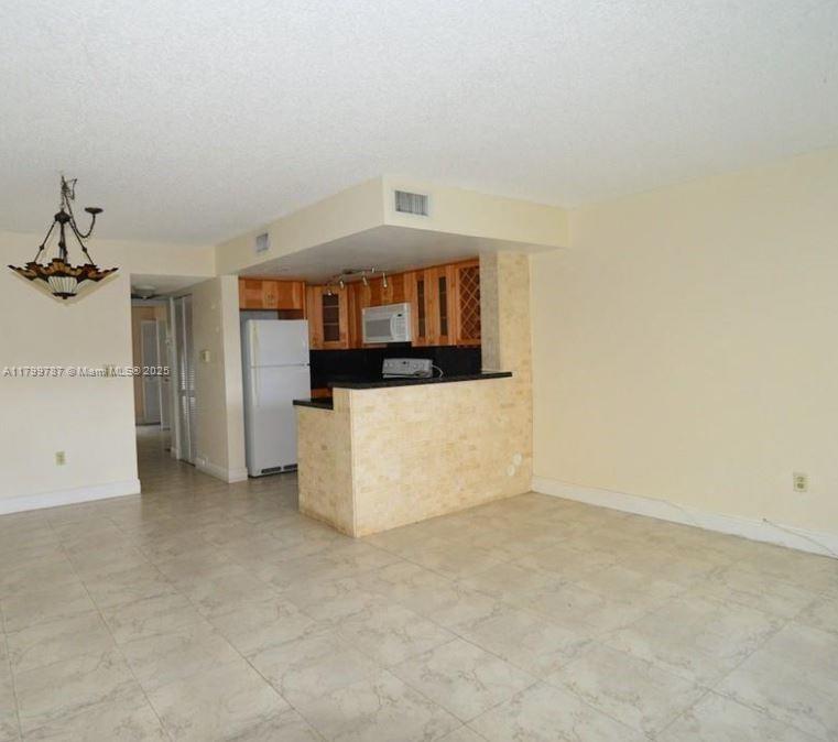 510 Nw 86th Pl 104-12, Miami, Broward County, Florida - 2 Bedrooms  
2 Bathrooms - 